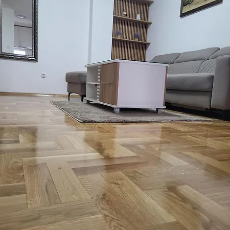 Dora Deluxe * Banja Luka