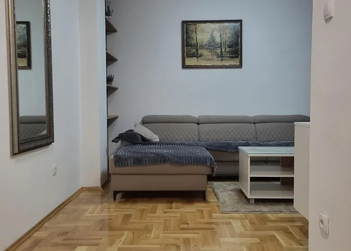 Dora Deluxe Apartment